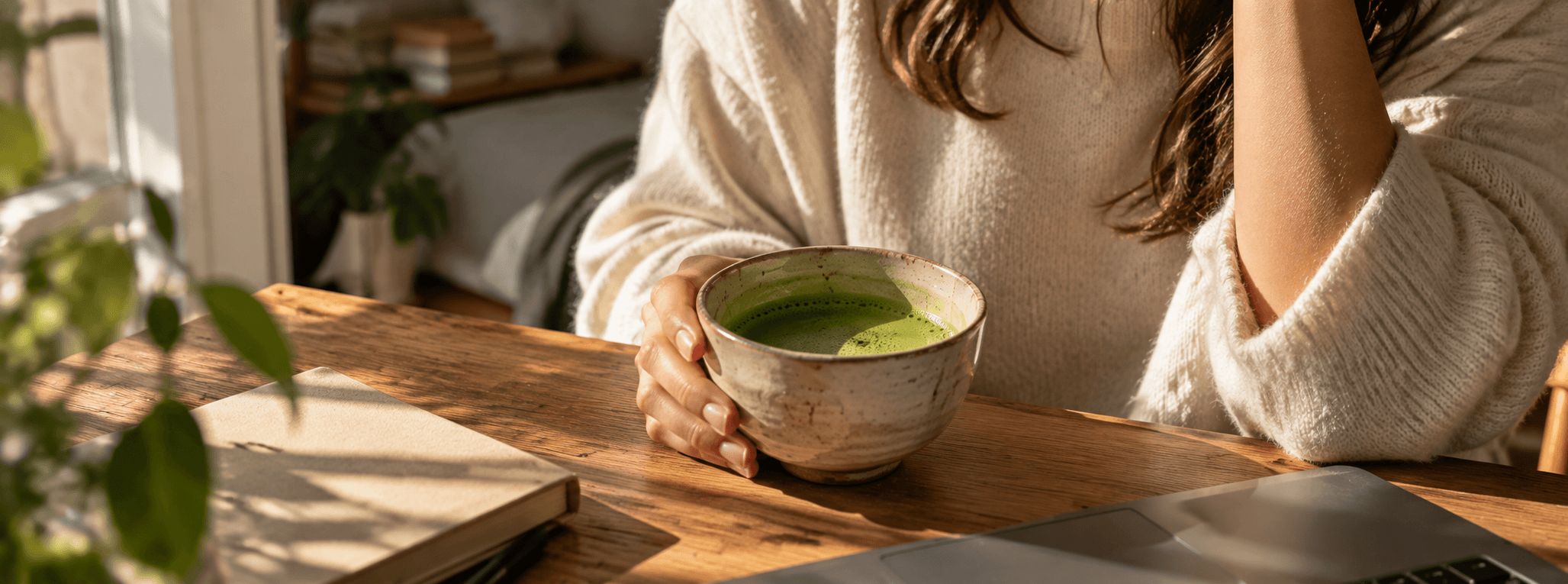 Combien de matcha par jour ? Dosage, caféine et bon sens